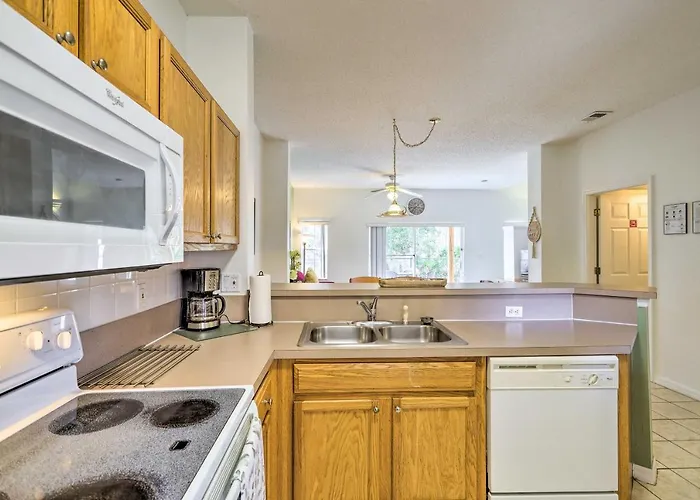 Cozy Kissimmee Townhome About 8 Mi To Disney World!