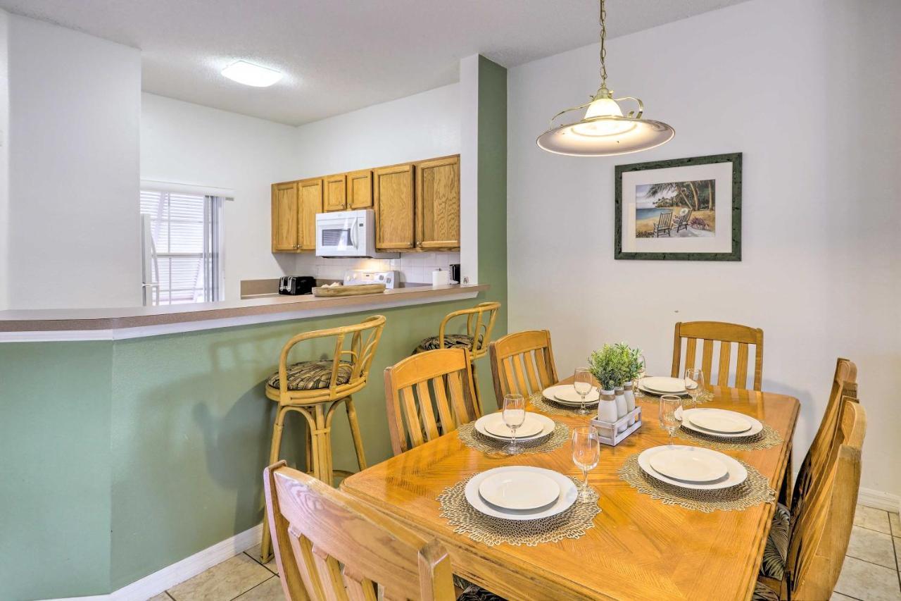 Hébergement de vacances Cozy Townhome About 8 Mi To World! *