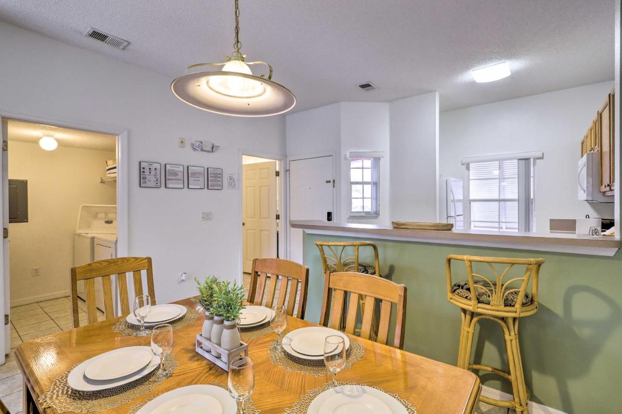 Cozy Townhome About 8 Mi To World! Hébergement de vacances