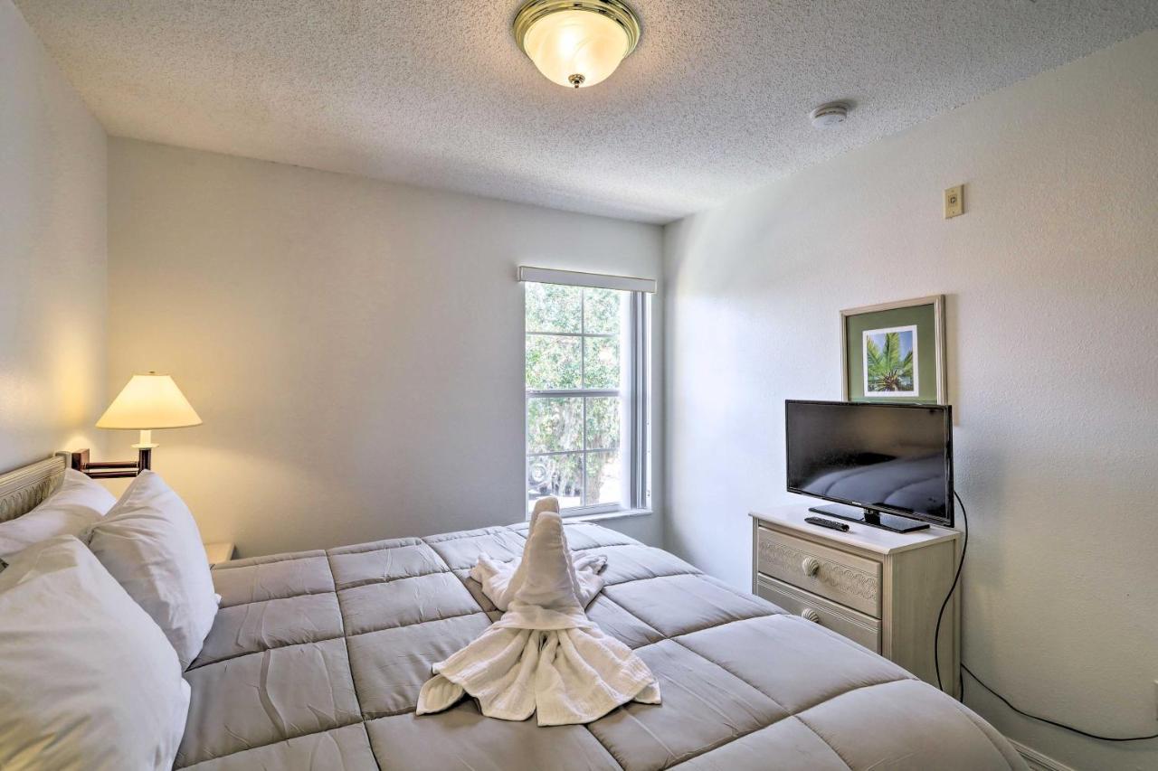 Hébergement de vacances Cozy Townhome About 8 Mi To World! *