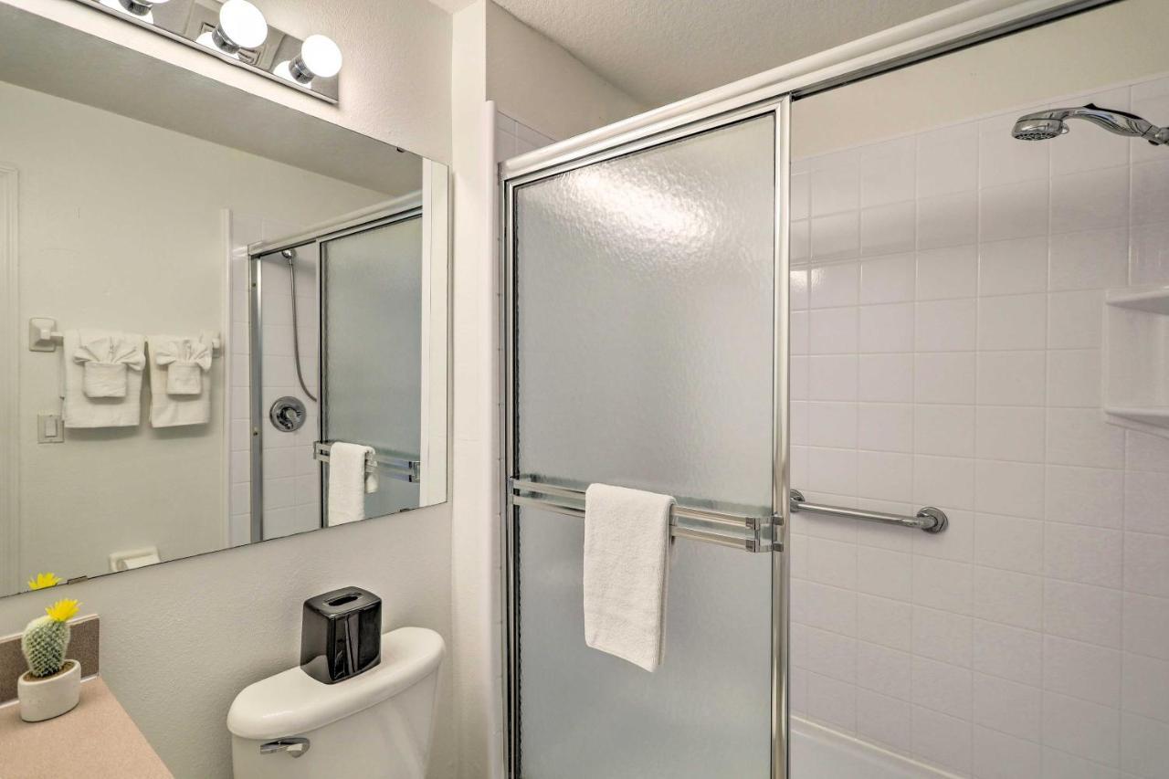 Hébergement de vacances Cozy Townhome About 8 Mi To World! *