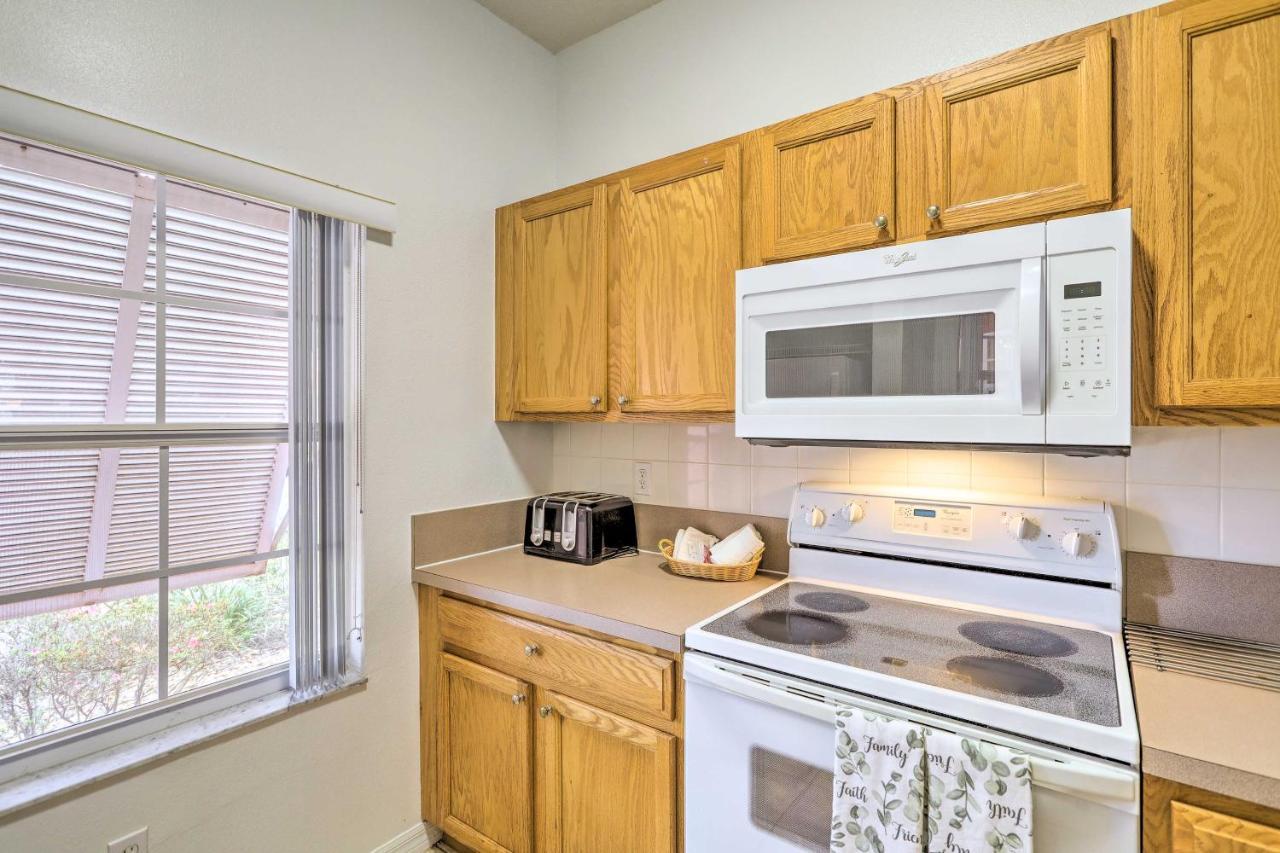 Hébergement de vacances Cozy Townhome About 8 Mi To World! Kissimmee